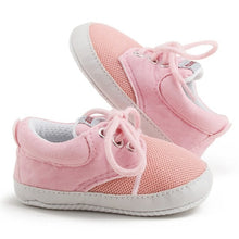Load image into Gallery viewer, I Love PaPa & MaMa Sneakers