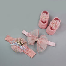 Load image into Gallery viewer, Newborn Girls Giftbox