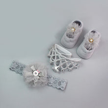 Load image into Gallery viewer, Newborn Girls Giftbox