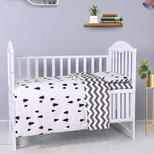 Load image into Gallery viewer, Baby Bedding Set - Cartoon Cotton

