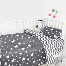 Load image into Gallery viewer, Baby Bedding Set - Cartoon Cotton
