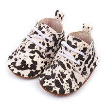 Load image into Gallery viewer, Leather Baby Shoes - Leopard Print
