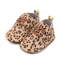 Load image into Gallery viewer, Leather Baby Shoes - Leopard Print
