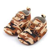 Load image into Gallery viewer, Leather Baby Shoes - Leopard Print
