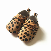 Load image into Gallery viewer, Leather Baby Shoes - Leopard Print
