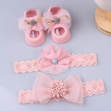 Load image into Gallery viewer, Newborn Girls Giftbox
