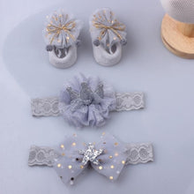 Load image into Gallery viewer, Newborn Girls Giftbox
