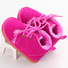 Load image into Gallery viewer, Baby Snow Booties
